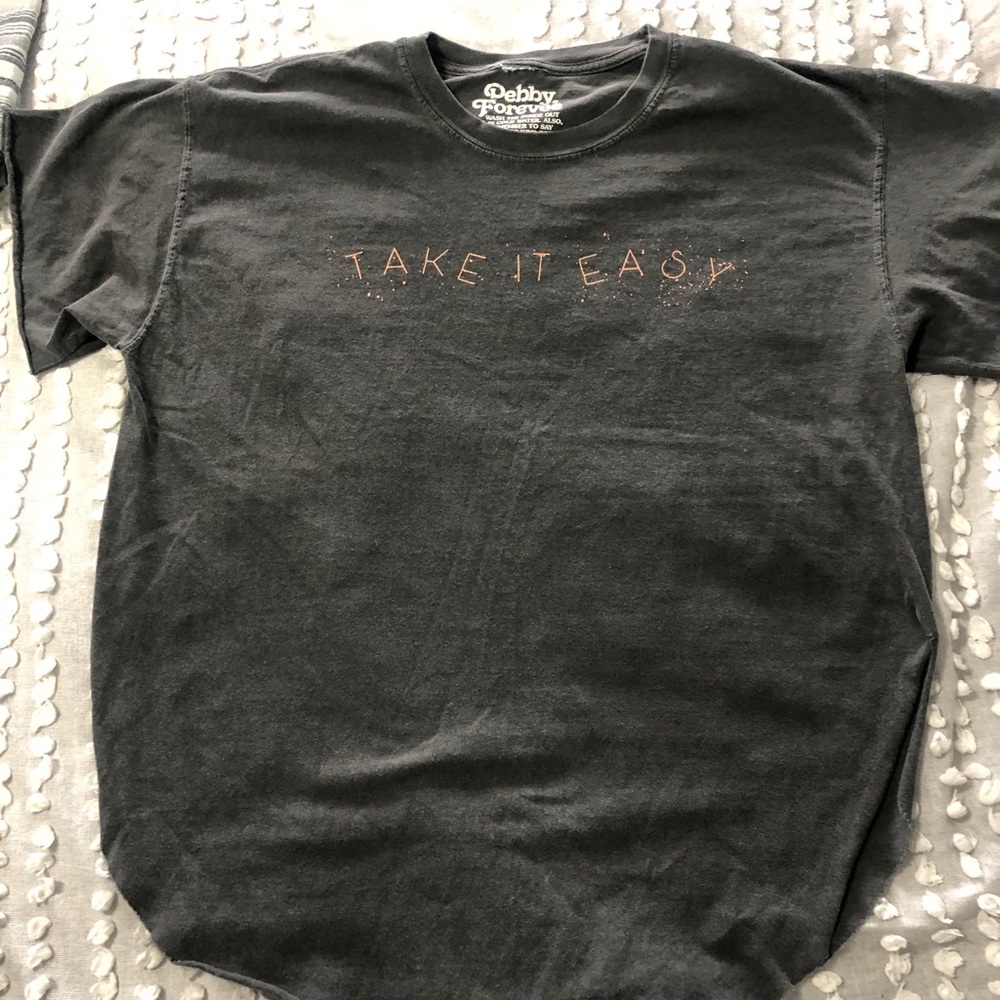 Pebby Forevee side slit tee.